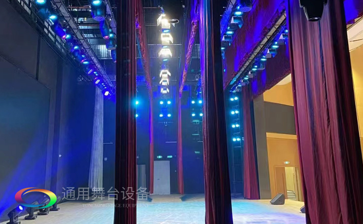 專業(yè)●專注●專心 供應(yīng)舞臺機(jī)械、舞臺阻燃幕布、舞臺燈光影響等相關(guān)產(chǎn)品，用心服務(wù)顧客！